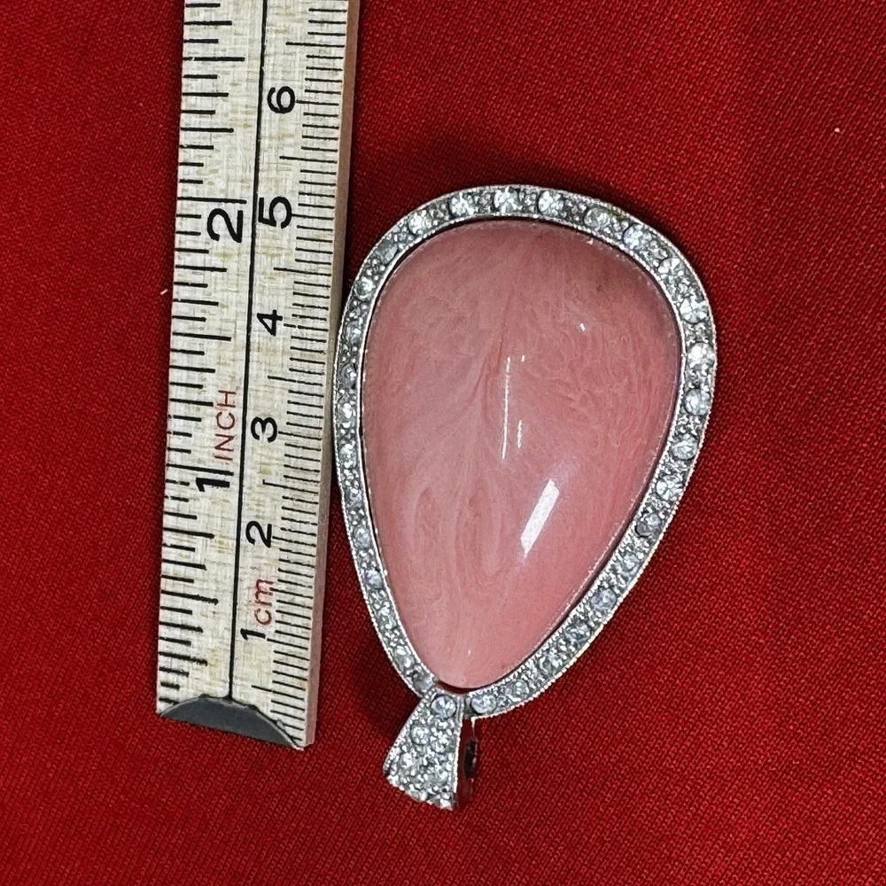 Vintage 1970's Avon Faux‎ Coral Pink Teardrop Rhinestone Pendant